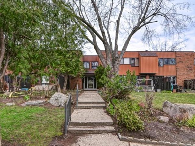 House for sale in Dollard-des-ormeaux, Quebec