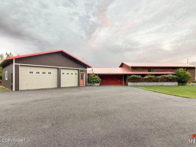 House for sale in Palmer
