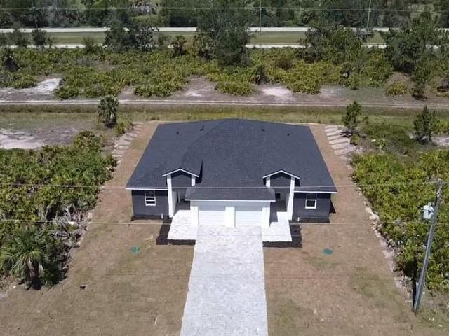 Duplex for sale in Port Charlotte