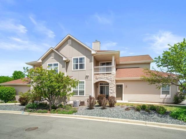 Condo for sale in Franklin, Wisconsin
