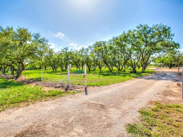 House for sale in Robert Lee, Coke County