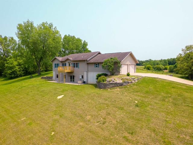 House for sale in Whiteside, Illinois