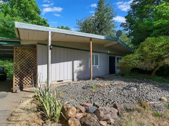 House for sale in Oregonia