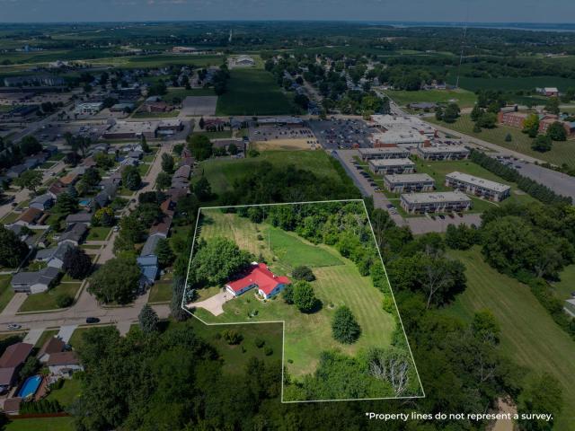 House for sale in Clinton, Iowa
