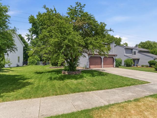 House for sale in Aurora, Illinois