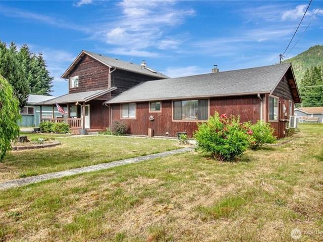 House for sale in Darrington, Washington