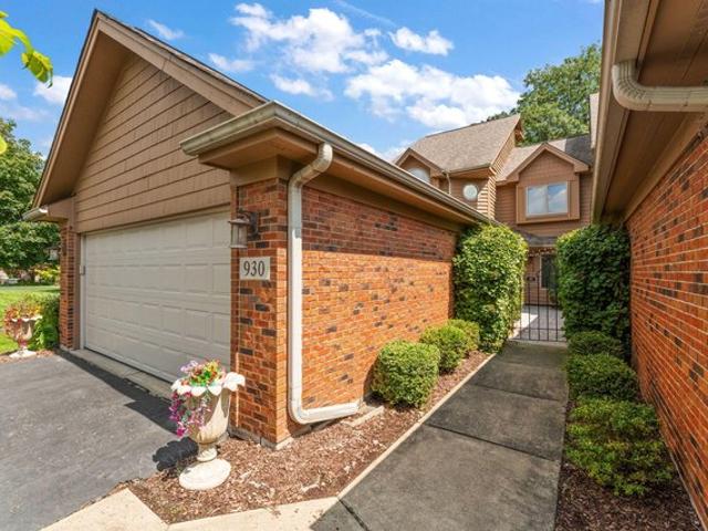 Townhouse for sale in Munster, Indiana