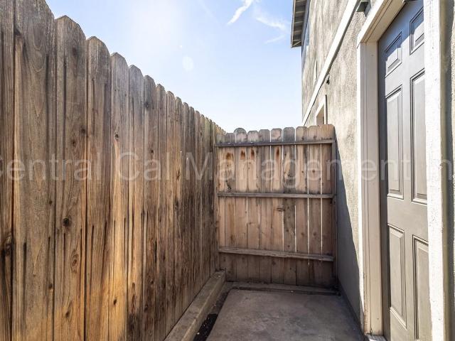 Apartment for rent in Bakersfield, Kern County