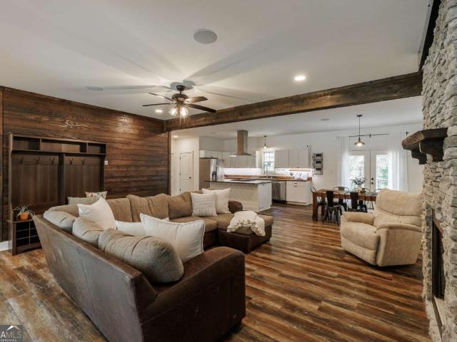 House for sale in Hull, Georgia