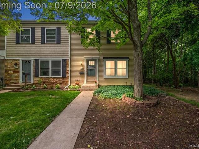 Townhouse for sale in Rochester Hills, Michigan