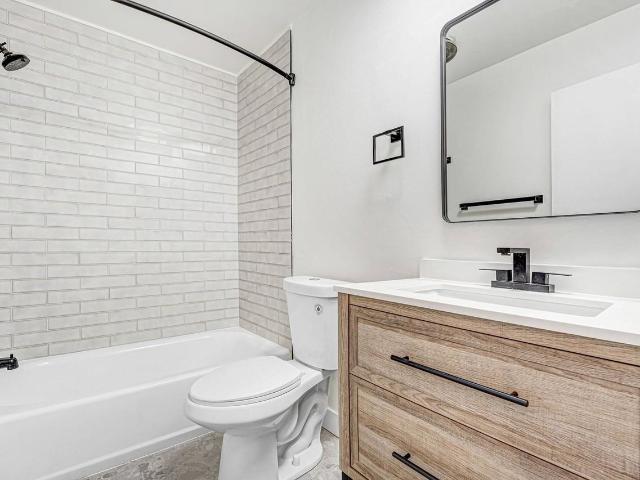 Apartment for rent in Canoga Park, California