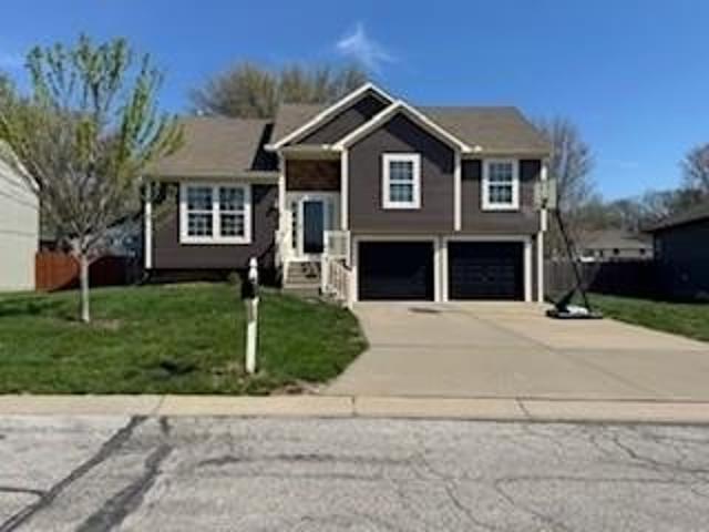 House for sale in Grain Valley, Missouri
