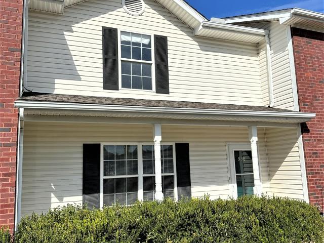 Townhouse for sale in La Vergne