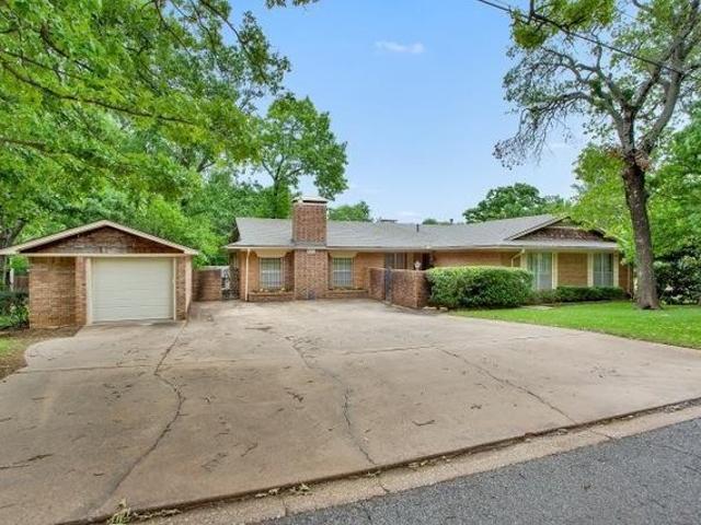 House for sale in Denison, Texas