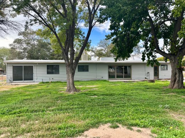 House for sale in Bosque Farms, Valencia County