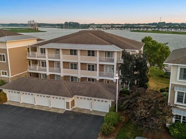 Condo for sale in Spring Lake, Michigan