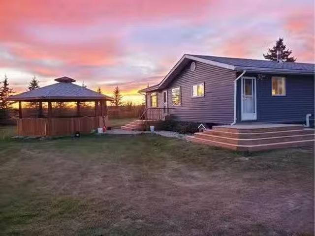 House for sale in Alberta