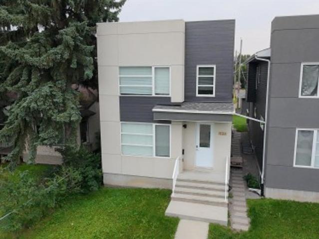 House for sale in Wedgewood, Alberta
