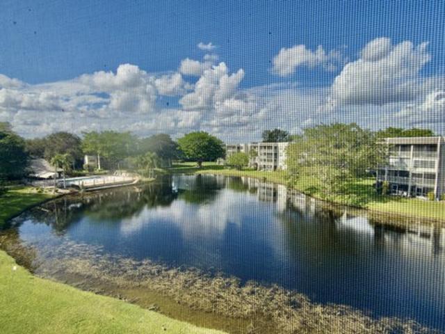 Condo for sale in Davie, Florida