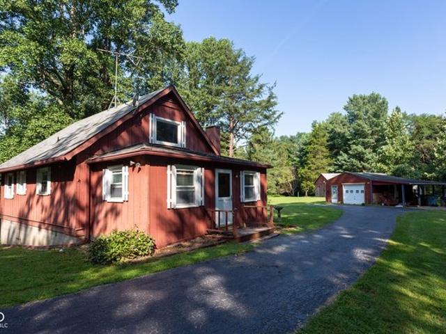 House for sale in Morgantown, Indiana