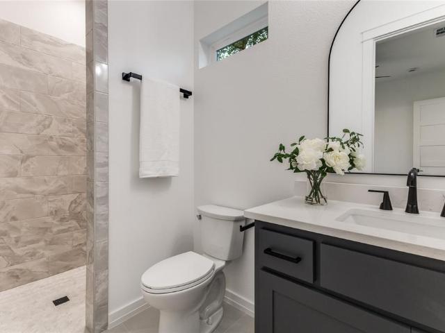 House for sale in Kemp, Texas
