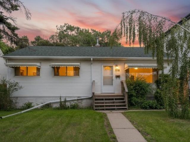 House for sale in Wedgewood, Alberta