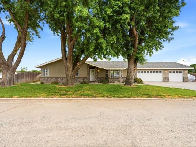 House for sale in Hanford, California