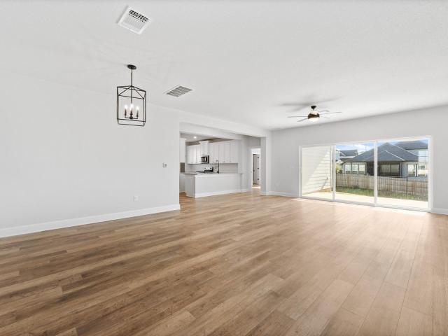 House for sale in Manor
