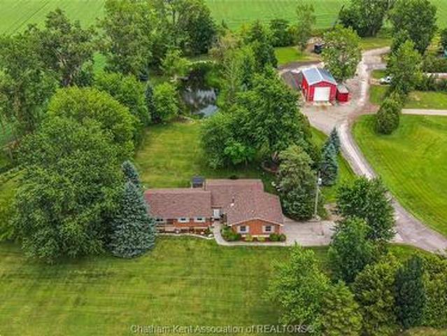 House for sale in Chatham–kent, Ontario