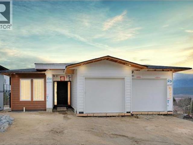 House for sale in Salmon Arm, British Columbia