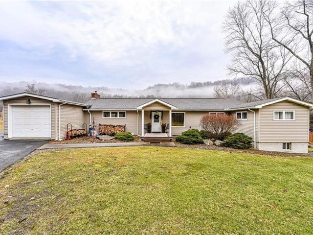 House for sale in Ligonier, Pennsylvania