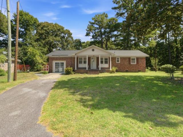 House for sale in Hanahan, South Carolina