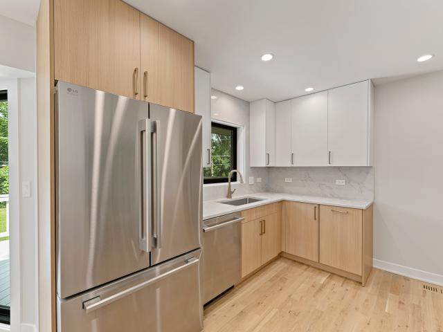 House for sale in Deerfield