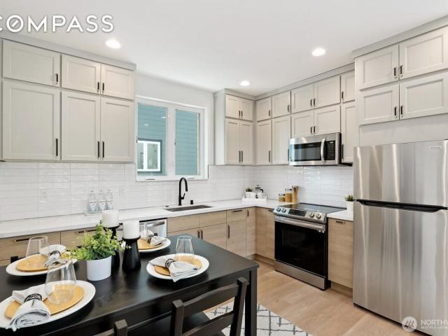 Townhouse for sale in Seattle