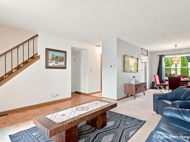 Townhouse for sale in Mchenry, Illinois