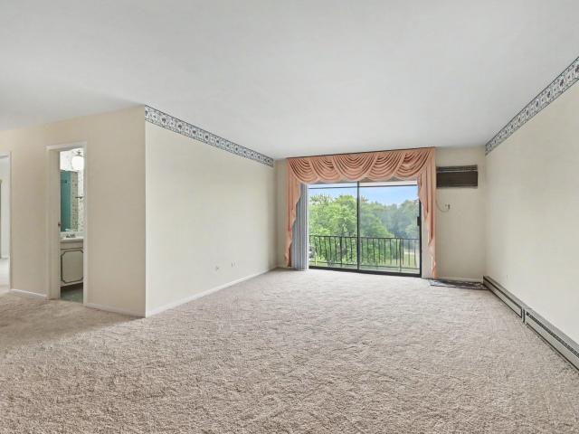 Condo for sale in Glenwood, Illinois