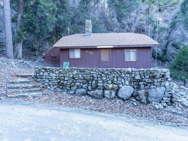 House for sale in Forest Falls, California