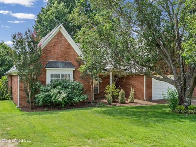 House for sale in Nesbit, Mississippi