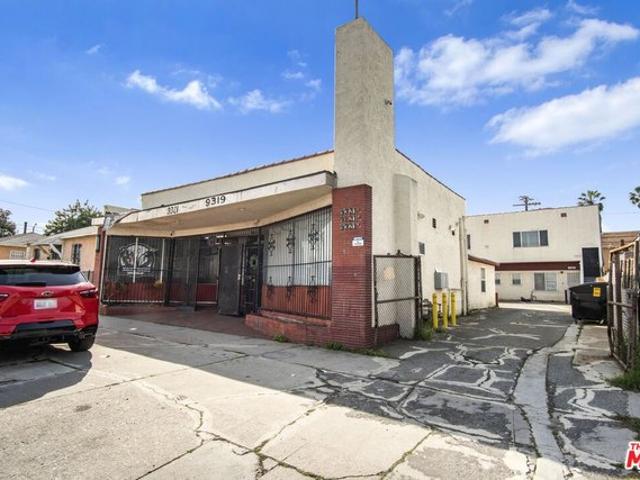 House for sale in Canoga Park, California
