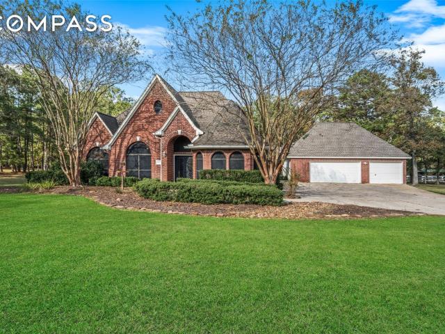 House for sale in Magnolia, Texas