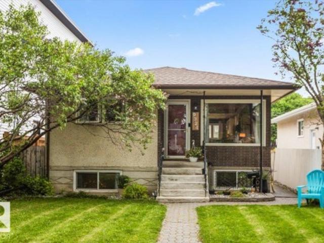 House for sale in Wedgewood, Alberta