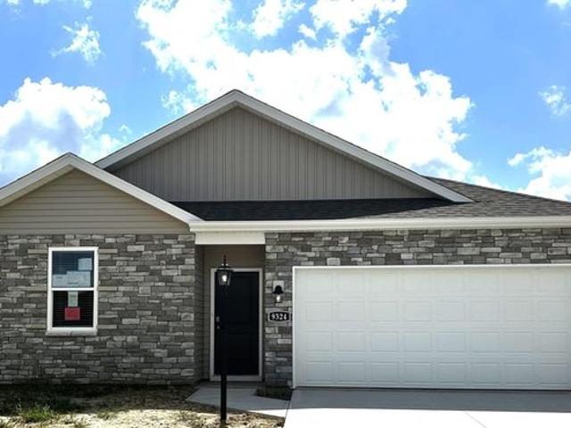 Condo for sale in New Haven, Indiana