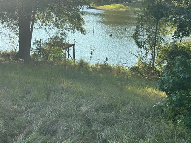House for sale in Silk Tree Lake Estates, Gilmer
