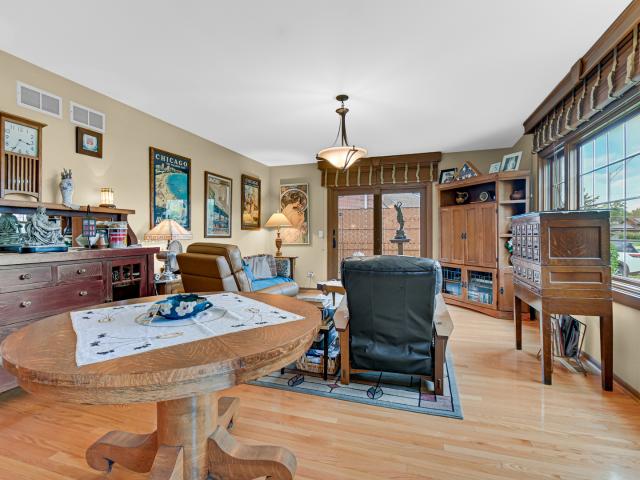 Townhouse for sale in Hickory Hills, Illinois