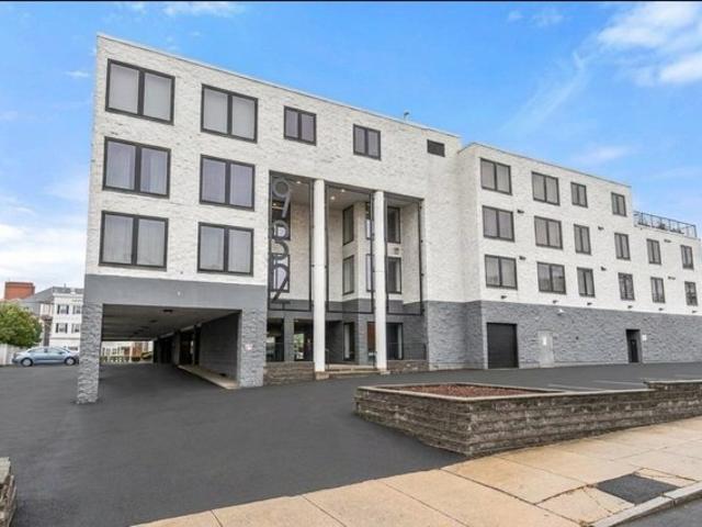Condo for sale in Chelsea, Suffolk County
