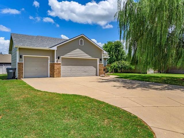 House for sale in Haysville, Sedgwick County