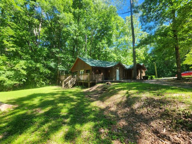 House for sale in Hood Lake, Lawrenceburg