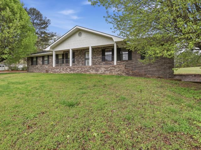 House for sale in Chickamauga, Georgia