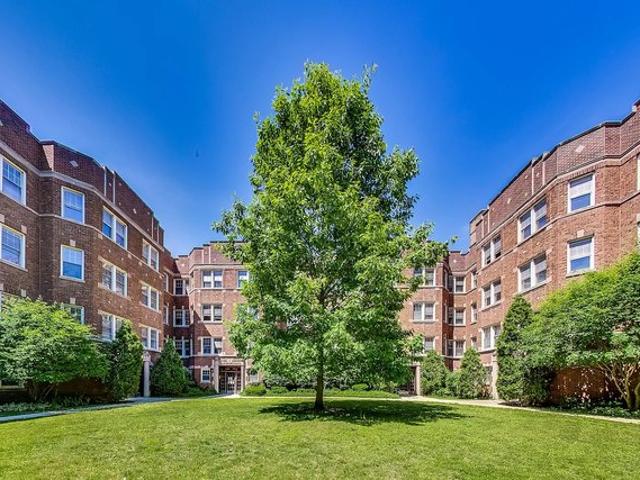 House for sale in Oak Park, Illinois