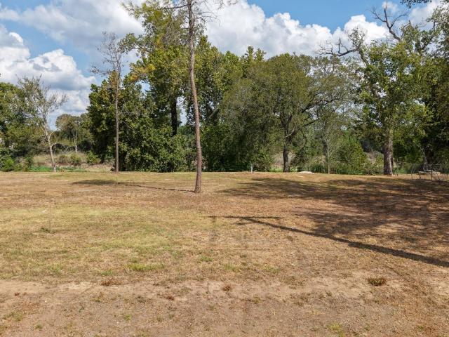 Land for sale in Columbus, Texas